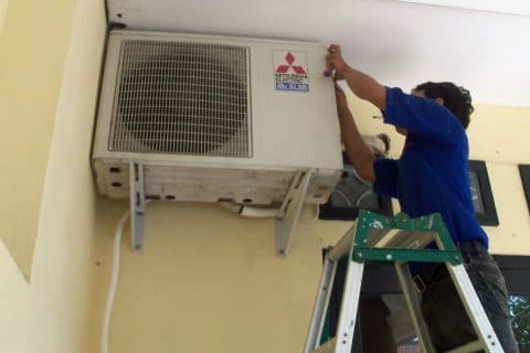 Biaya Service AC Surabaya